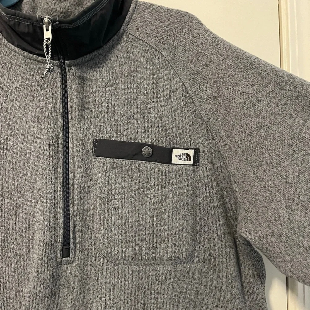 The North Face Men’s Gordon Lyons Gray‎ 1/4 Zip Fleece Pull Over Sweater Size XL